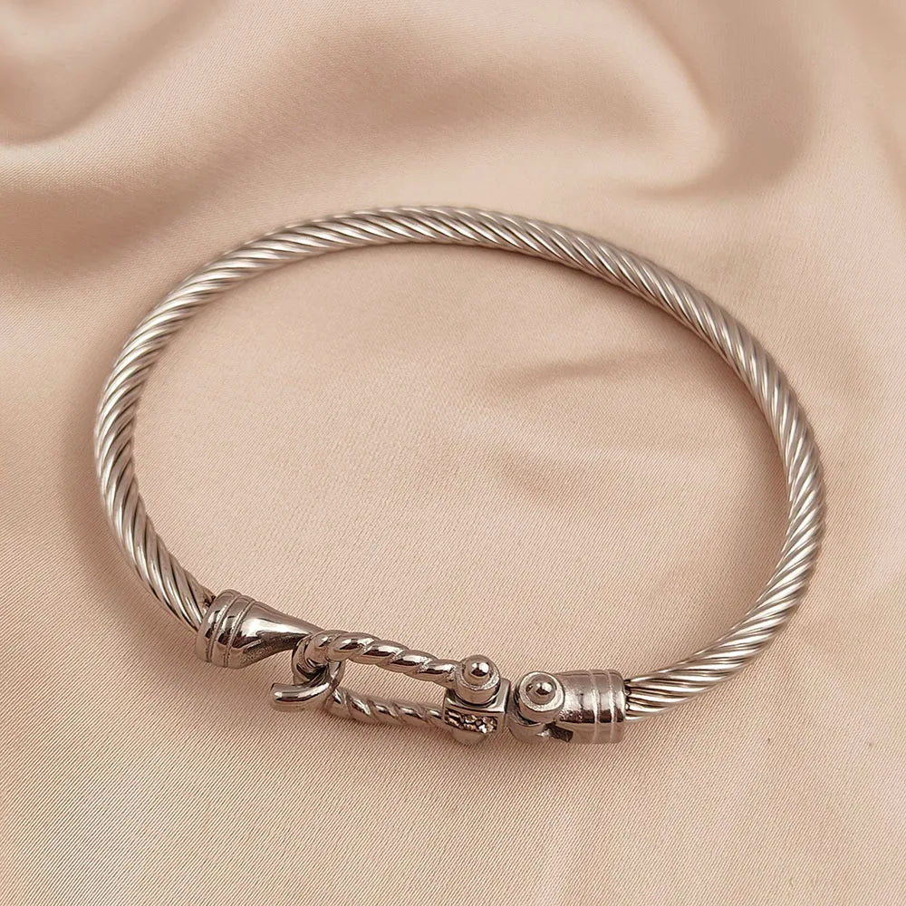 Arvella Charm