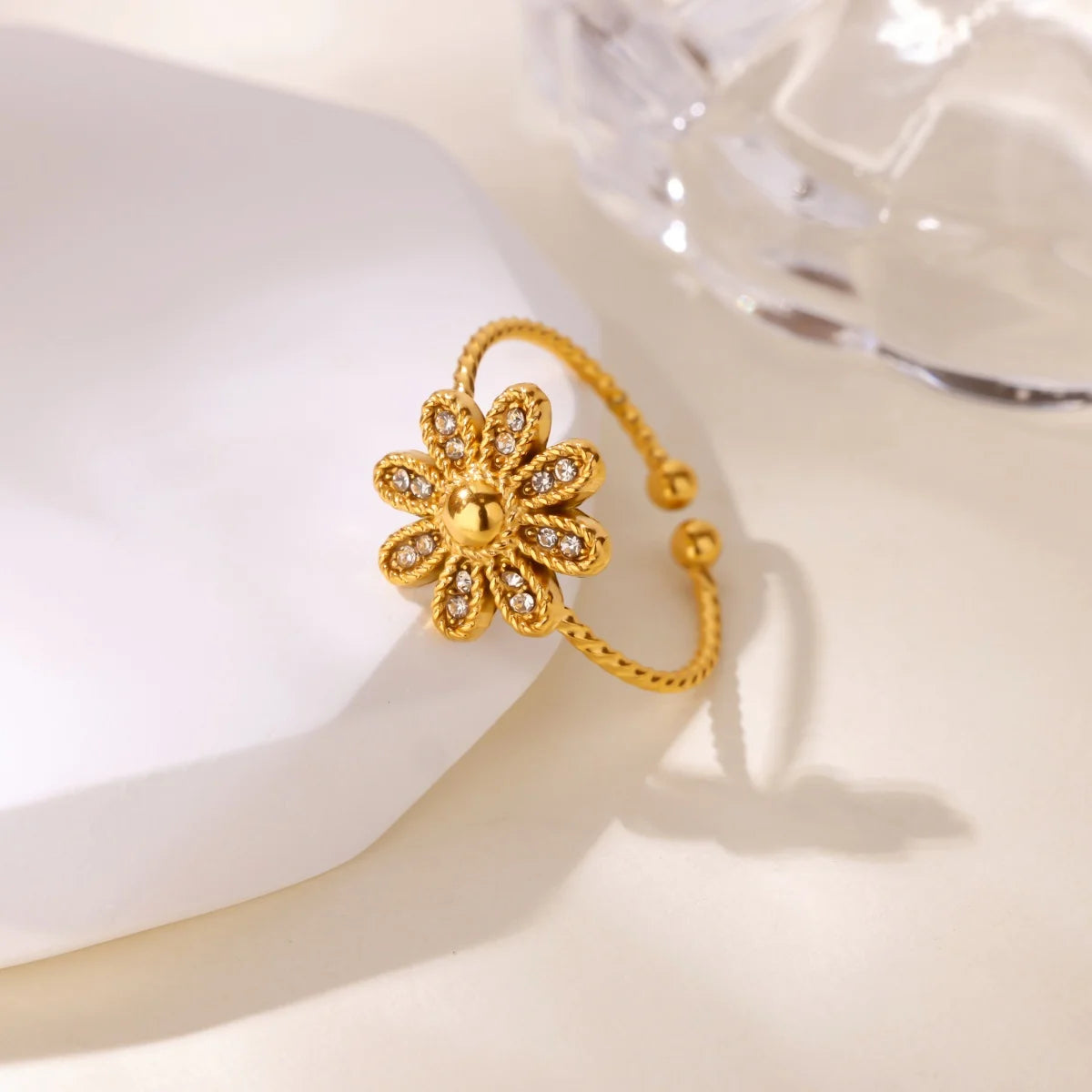 Royal Aura Collection